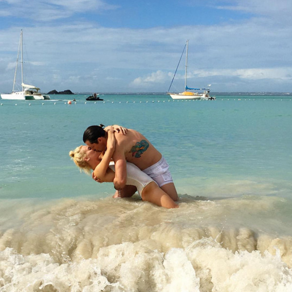 Maksim Chmerkovskiy, Peta Murgatroyd, New Years Eve 2015 Maksim Chmerkovskiy, Peta Murgatroyd, New Years Eve 2015